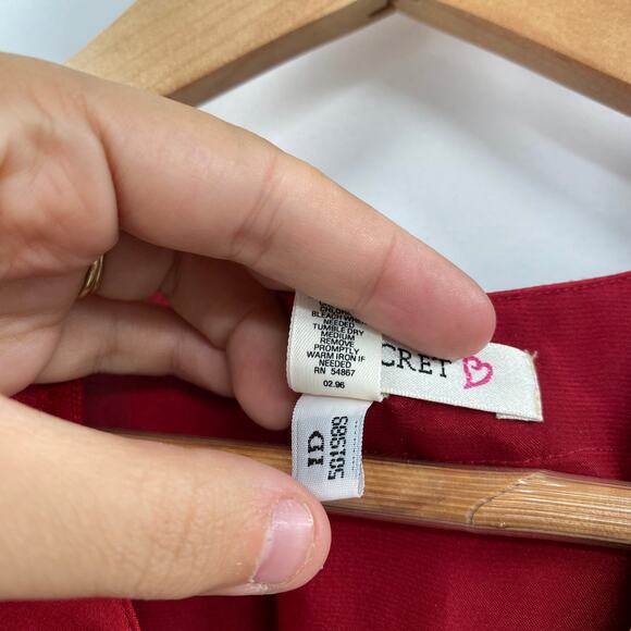 Victoria's Secret 1996 red satin pajama set - Picture 3 of 5